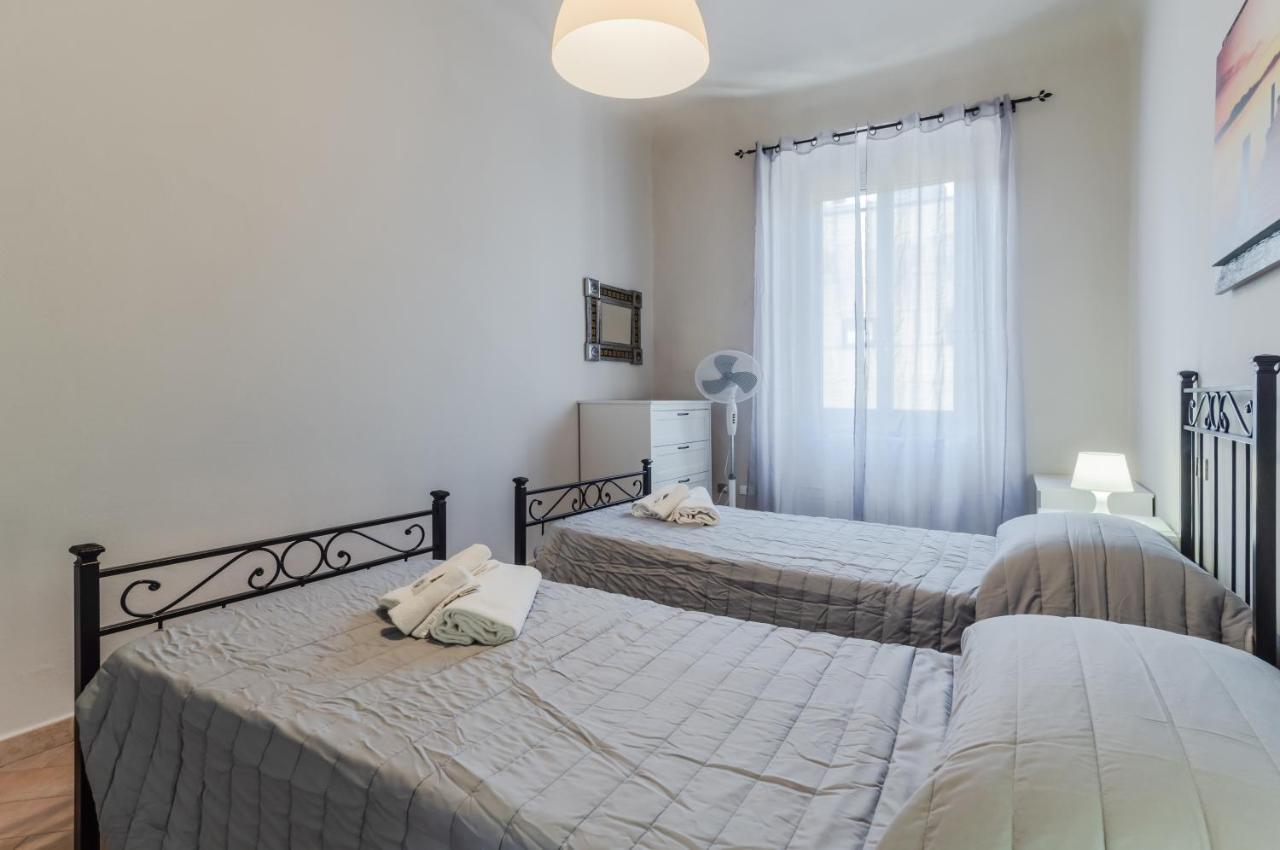 Porto Mirabello & Station Comfy X5!
